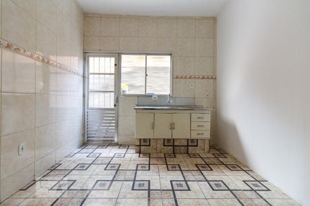 Casa para alugar com 101m², 3 quartos e sem vagaCozinha 