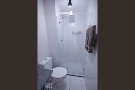 Banheiro de apartamento para alugar com 1 quarto, 31m² em Água Branca, São Paulo