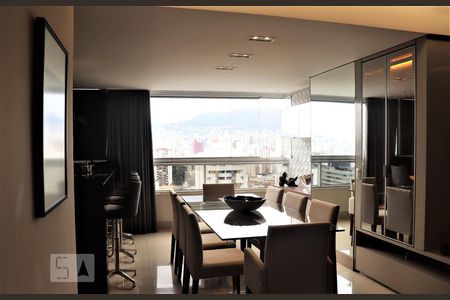 Sala 1 de apartamento para alugar com 3 quartos, 95m² em Santo Antônio, Belo Horizonte