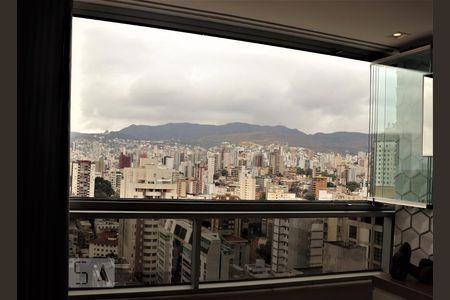 Sala 1 - Vista  de apartamento para alugar com 3 quartos, 95m² em Santo Antônio, Belo Horizonte