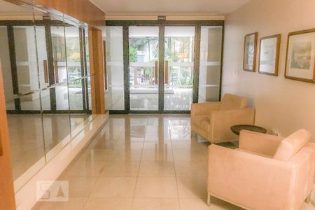 Apartamento à venda com 129m², 3 quartos e 1 vaga Apartamento à venda com 129m², 3 quartos e 1 vagaÁrea comum