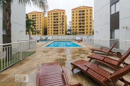 Apartamento para alugar com 47m², 2 quartos e 1 vagaÁrea comum - Piscina