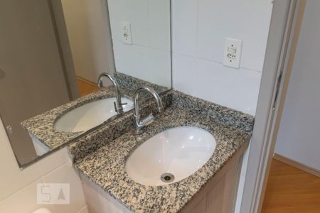 Apartamento para alugar com 47m², 2 quartos e 1 vagaBanheiro (Pia)