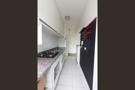 Cozinha de apartamento para alugar com 2 quartos, 55m² em Bacacheri, Curitiba