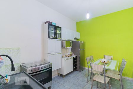 Casa à venda com 155m², 4 quartos e 2 vagasCozinha