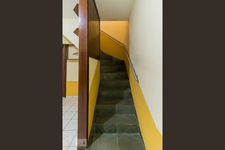 Escada de casa à venda com 2 quartos, 155m² em Sapopemba, São Paulo
