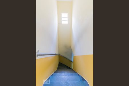 Casa à venda com 155m², 4 quartos e 2 vagasEscada