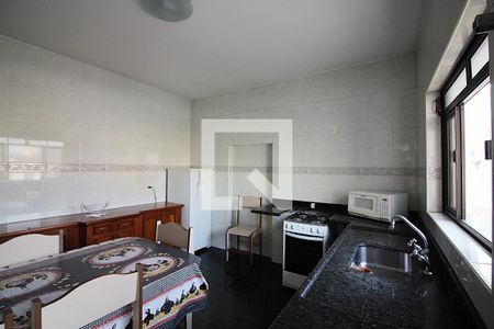 Casa para alugar com 250m², 4 quartos e 2 vagasCozinha