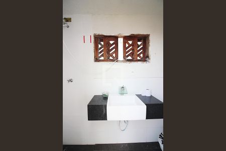 Casa para alugar com 250m², 4 quartos e 2 vagasBanheiro de serviço