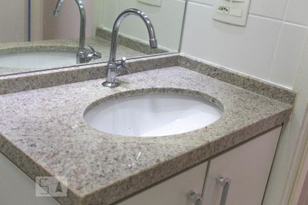 Apartamento à venda com 65m², 2 quartos e 1 vaga Apartamento à venda com 65m², 2 quartos e 1 vagadetalhe banheiro