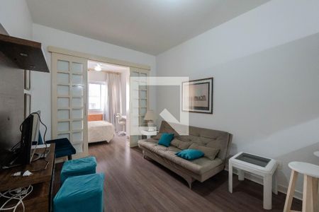 Sala de kitnet/studio para alugar com 1 quarto, 55m² em Consolação, São Paulo