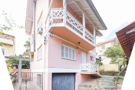 Casa para alugar com 165m², 2 quartos e 4 vagasFachada