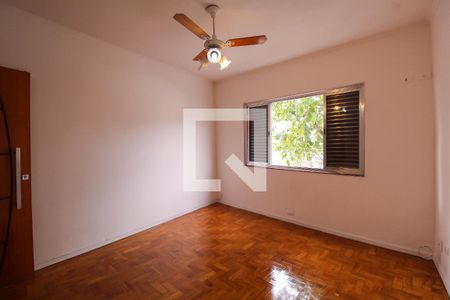 Casa para alugar com 100m², 2 quartos e 2 vagasQuarto 1