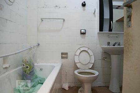 Banheiro de kitnet/studio à venda com 1 quarto, 30m² em Centro, São Paulo