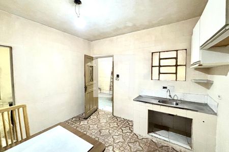 Cozinha de casa para alugar com 2 quartos, 65m² em Jardim Soraia, São Paulo