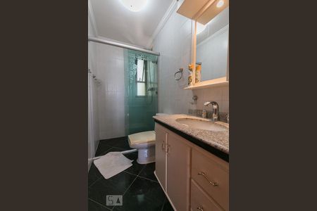Banheiro de apartamento à venda com 3 quartos, 95m² em Vila Santo Estéfano, São Paulo
