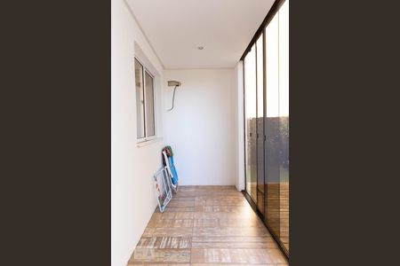 Varanda de apartamento à venda com 2 quartos, 71m² em Humaitá, Porto Alegre