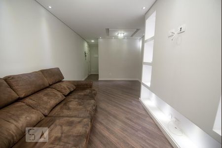 Sala de apartamento para alugar com 3 quartos, 77m² em Jardim Flor da Montanha, Guarulhos