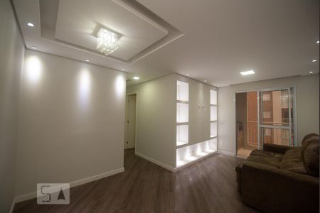 Sala de apartamento para alugar com 3 quartos, 77m² em Jardim Flor da Montanha, Guarulhos