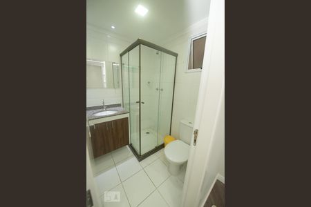 Suite de apartamento para alugar com 3 quartos, 77m² em Jardim Flor da Montanha, Guarulhos