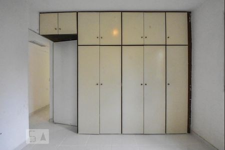 Apartamento para alugar com 50m², 2 quartos e 1 vaga Apartamento para alugar com 50m², 2 quartos e 1 vagaQuarto