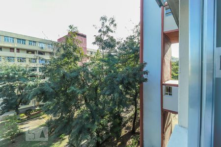 Vista Sala de apartamento à venda com 2 quartos, 56m² em Taquara, Rio de Janeiro