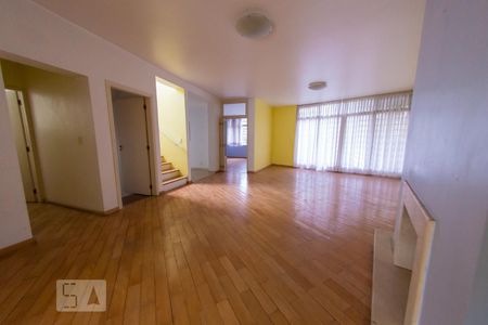 Sala de casa para alugar com 4 quartos, 305m² em Sumaré, São Paulo