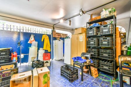 Garagem de casa à venda com 3 quartos, 198m² em Jardim Vera Cruz, São Paulo