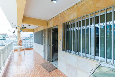 Sacada Sala de casa à venda com 5 quartos, 440m² em Vila Carmosina, São Paulo