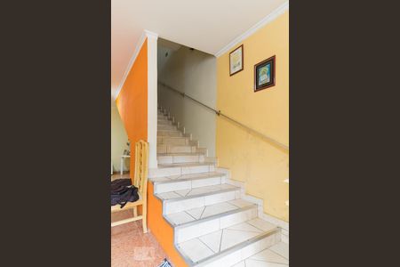 Escada de casa à venda com 5 quartos, 440m² em Vila Carmosina, São Paulo