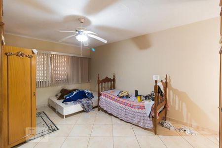 Casa à venda com 440m², 5 quartos e 8 vagasSuíte