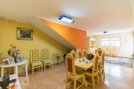 Sala de casa à venda com 5 quartos, 440m² em Vila Carmosina, São Paulo