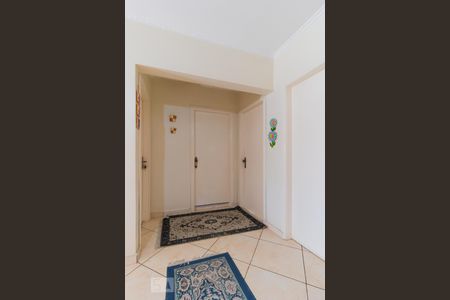 Casa à venda com 440m², 5 quartos e 8 vagasHall