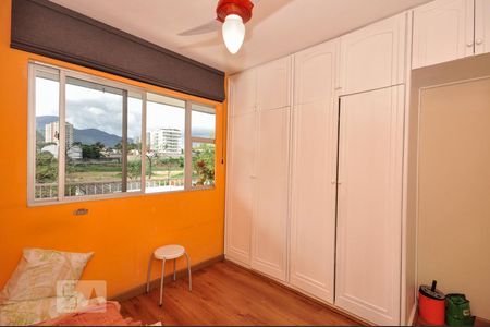 Apartamento à venda com 86m², 3 quartos e 1 vagaQuarto 2