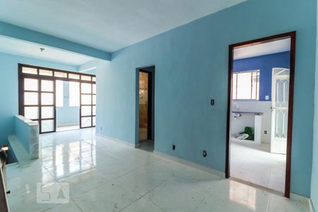 Sala de casa de condomínio à venda com 2 quartos, 60m² em Jacarepaguá, Rio de Janeiro