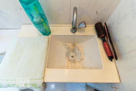 Apartamento à venda com 58m², 2 quartos e 1 vagaDetalhe banheiro