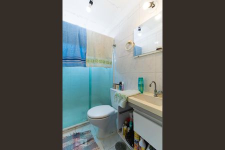 Banheiro de apartamento à venda com 2 quartos, 58m² em Parque Boturussu, São Paulo