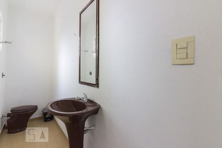 Lavabo de casa à venda com 4 quartos, 197m² em Vila Carbone, São Paulo