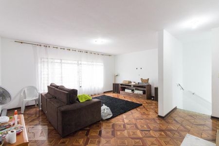 Sala de casa à venda com 4 quartos, 197m² em Vila Carbone, São Paulo