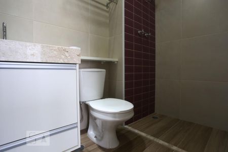 Banheiro de kitnet/studio para alugar com 1 quarto, 34m² em Centro, Osasco