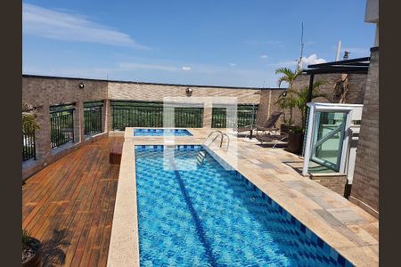 Apartamento para alugar com 75m², 3 quartos e 1 vaga Apartamento para alugar com 75m², 3 quartos e 1 vagaÁrea Comum - Piscina