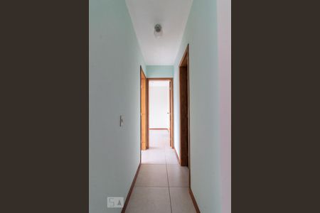 Corredor de apartamento para alugar com 2 quartos, 70m² em Rebouças, Curitiba