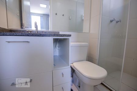Banheiro Suíte de apartamento para alugar com 3 quartos, 70m² em Água Branca, São Paulo