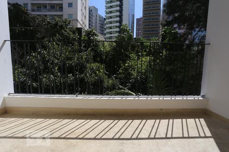 Apartamento à venda com 160m², 3 quartos e 1 vagaVaranda