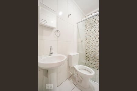 Banheiro de casa para alugar com 1 quarto, 22m² em Vila Formosa, São Paulo