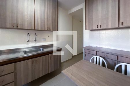 Apartamento para alugar com 74m², 3 quartos e 2 vagas Apartamento para alugar com 74m², 3 quartos e 2 vagasCozinha