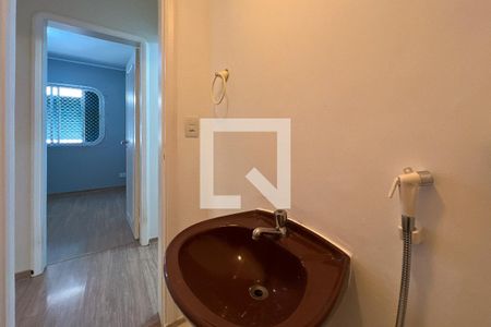 Lavabo de apartamento para alugar com 3 quartos, 74m² em Moema, São Paulo