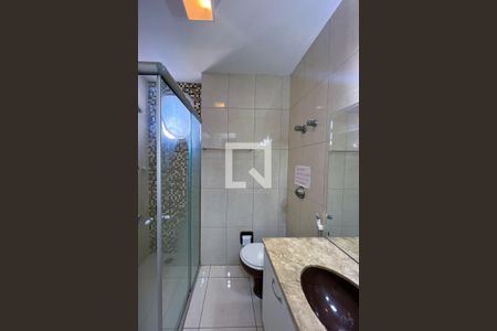 Apartamento para alugar com 74m², 3 quartos e 2 vagas Apartamento para alugar com 74m², 3 quartos e 2 vagasBanheiro