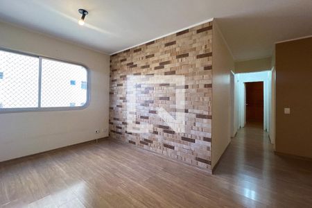 Sala de apartamento para alugar com 3 quartos, 74m² em Moema, São Paulo
