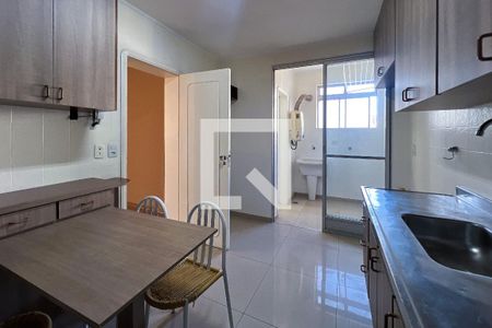 Apartamento para alugar com 74m², 3 quartos e 2 vagas Apartamento para alugar com 74m², 3 quartos e 2 vagasCozinha